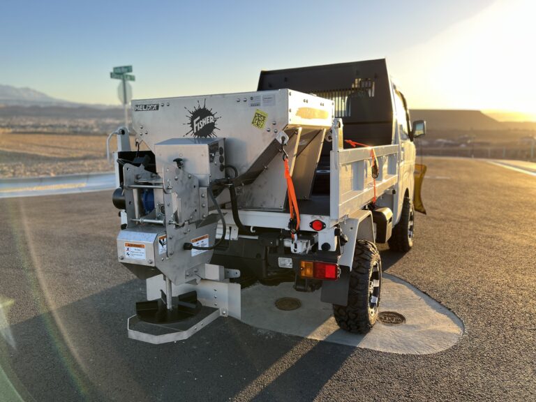 Salt Spreader photo 1