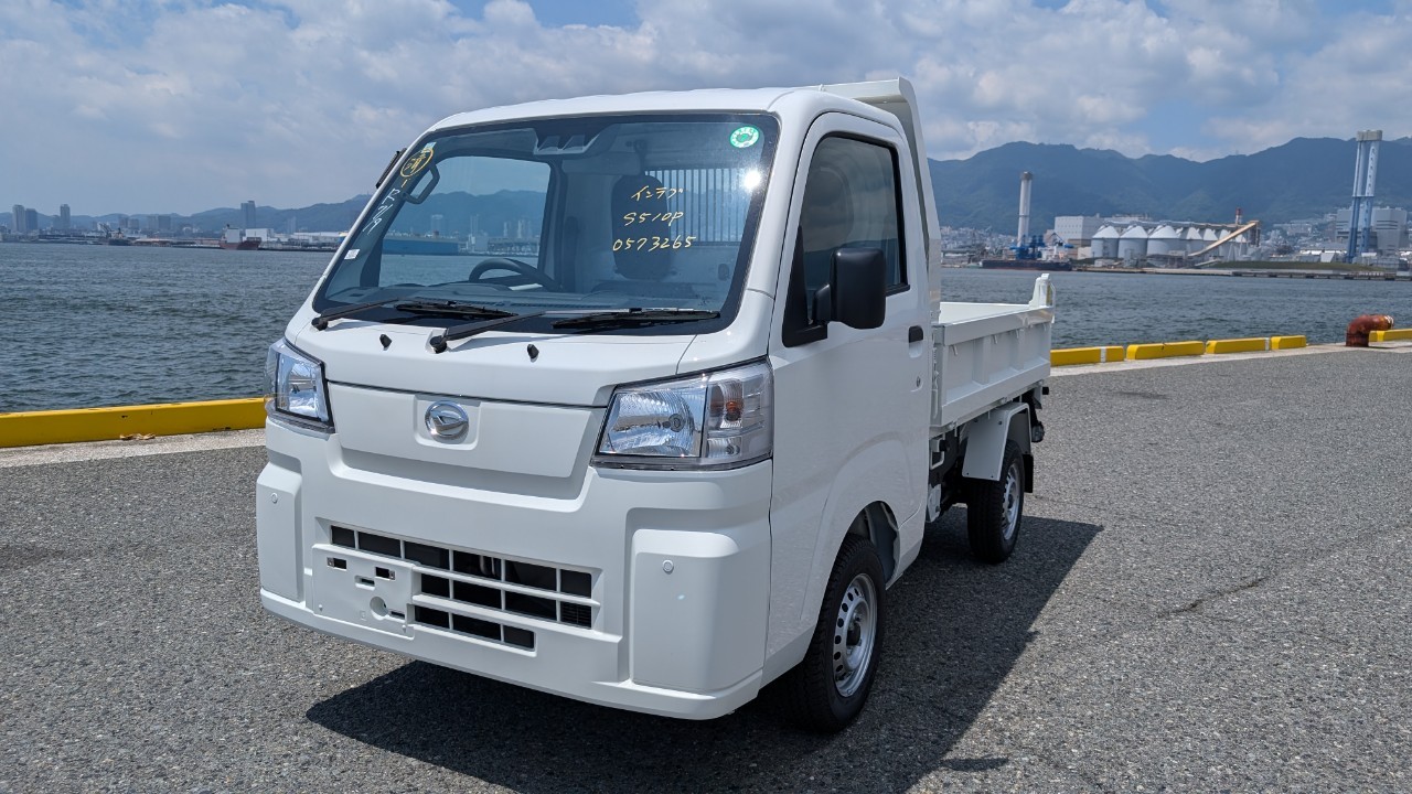 Comparing Mini Truck Models