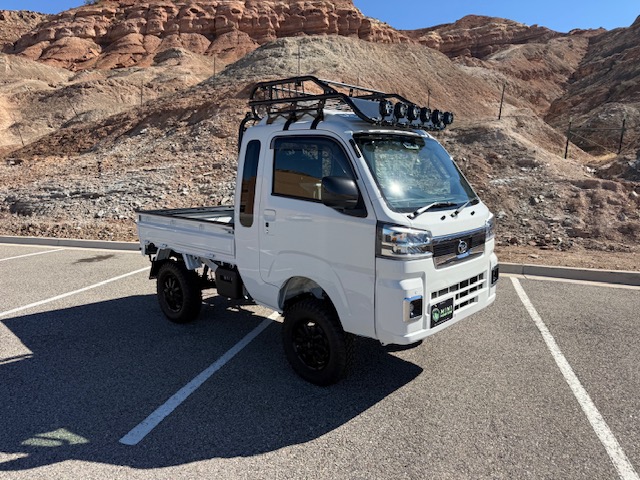 2026 Daihatsu Hijet (Extreme) photo 1