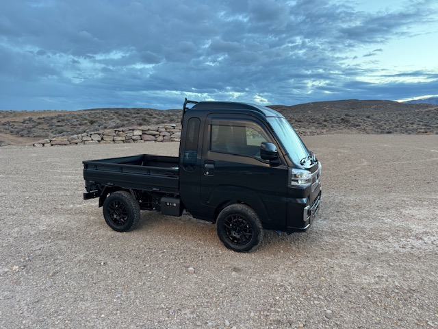 2026 Daihatsu Hijet Jumbo (7404) “Thanks Victory Ranch” photo 3