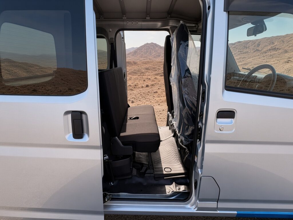 2026 Daihatsu Cargo VAN photo 6