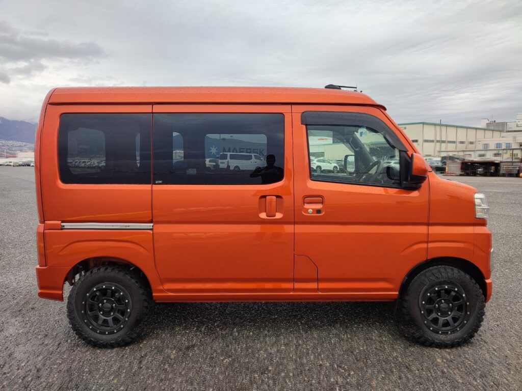 2023 Daihatsu Hijet Cargo Van photo 6