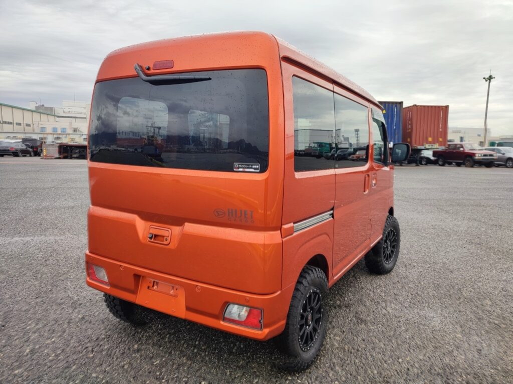 2023 Daihatsu Hijet Cargo Van photo 15