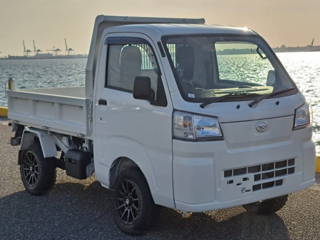 2023 Daihatsu Hijet HD Dump photo 3